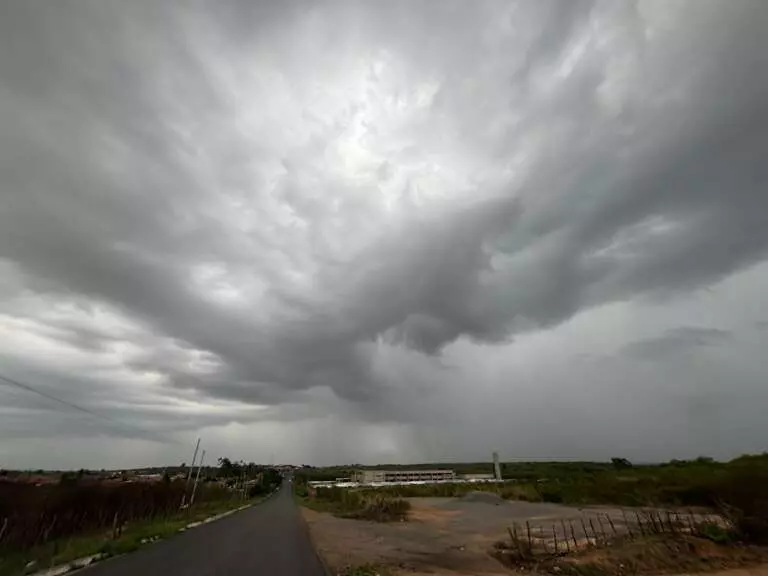 Cariri segue com condições de chuva, principalmente para esta terça (20)